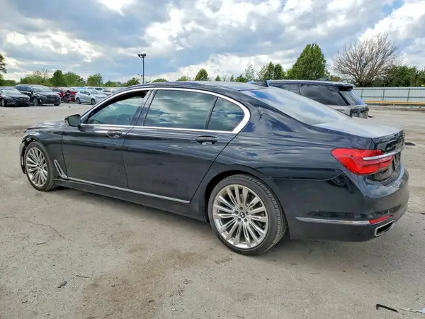 WBA7F2C52GG416615 2016 BMW 7ER - Image 2