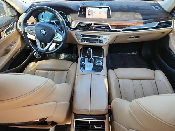 WBA7F2C52GG418574 2016 BMW 7ER - Image 8