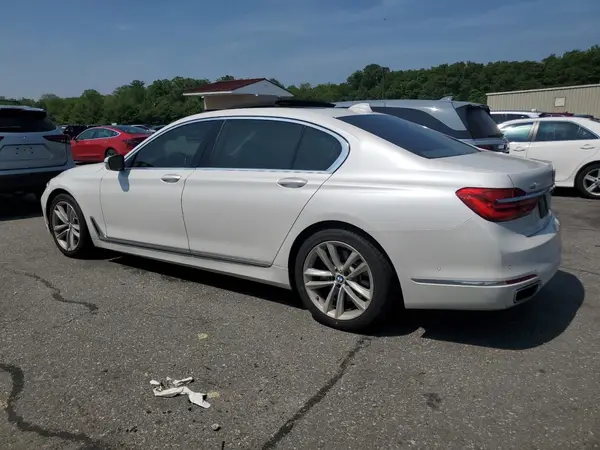 WBA7F2C52GG418610 2016 BMW 7ER - Image 2