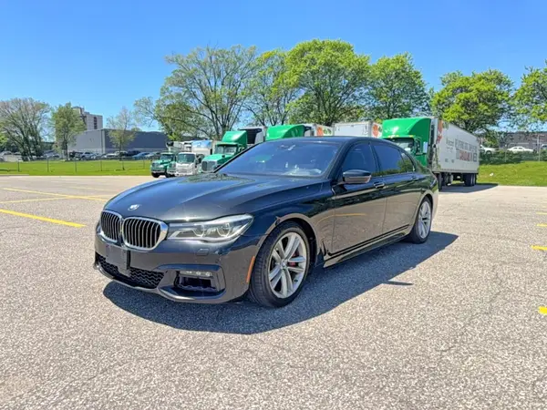 WBA7F2C52GG418624 2016 BMW 7ER - Image 2