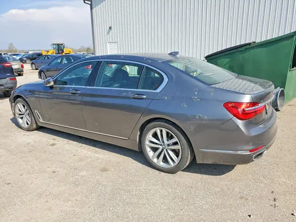 WBA7F2C52GG419580 2016 BMW 7ER - Image 2