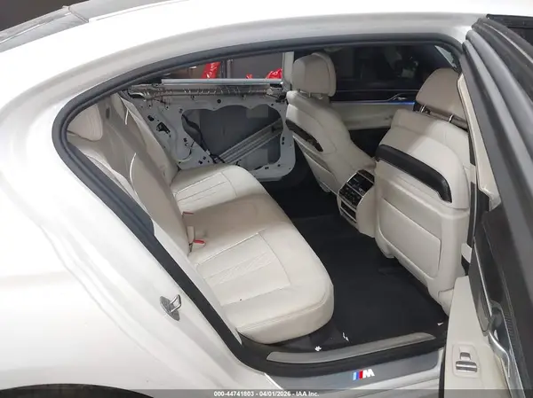 WBA7F2C52GG420972 2016 BMW 7ER - Image 8