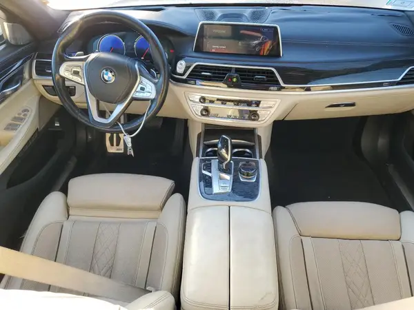 WBA7F2C52HG421332 2017 BMW 7ER - Image 8