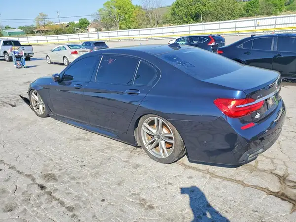 WBA7F2C52HG421718 2017 BMW 7ER - Image 2