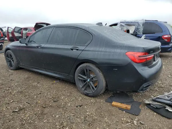 WBA7F2C52JB238192 2018 BMW 7ER - Image 2