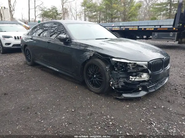 WBA7F2C52KB239277 2019 BMW 7ER - Image 1