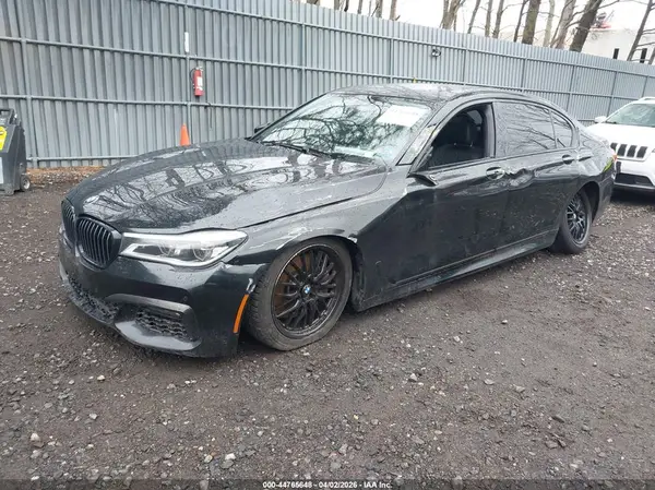 WBA7F2C52KB239277 2019 BMW 7ER - Image 2