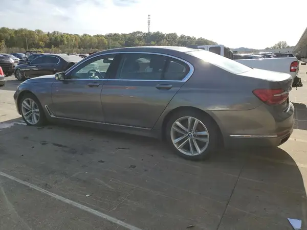 WBA7F2C53GG416073 2016 BMW 7ER - Image 2