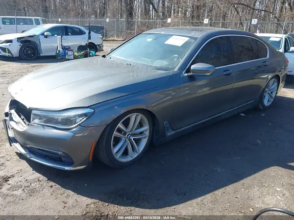 WBA7F2C53GG417501 2016 BMW 7ER - Image 2