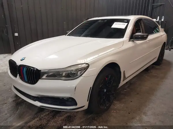 WBA7F2C53GG418700 2016 BMW 7ER - Image 2
