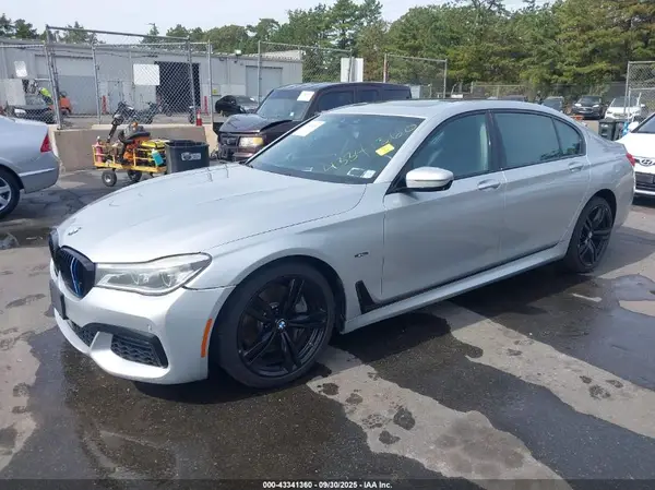 WBA7F2C53GG419278 2016 BMW 7ER - Image 2