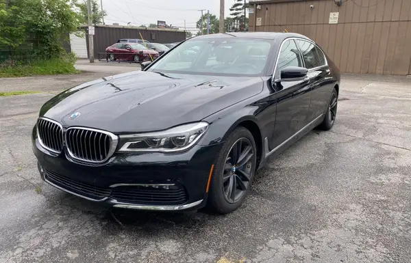 WBA7F2C53GG419295 2016 BMW 7ER - Image 2