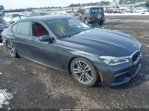 WBA7F2C53GG421158 2016 BMW 7ER - Image 1