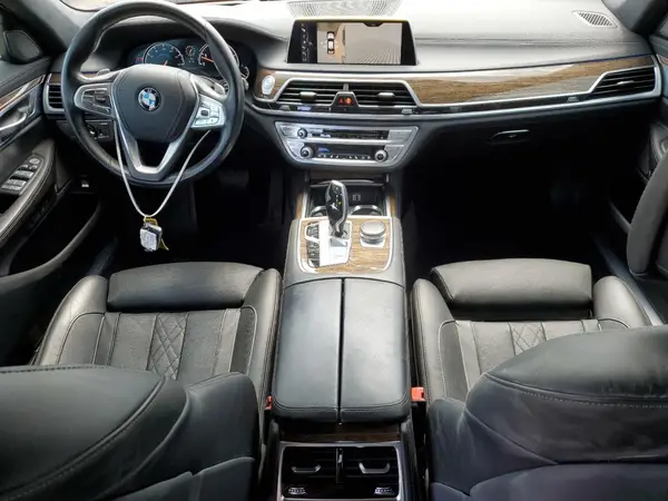 WBA7F2C53HG421680 2017 BMW 7ER - Image 8