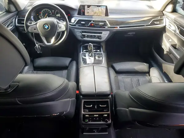 WBA7F2C53HG422036 2017 BMW 7ER - Image 8