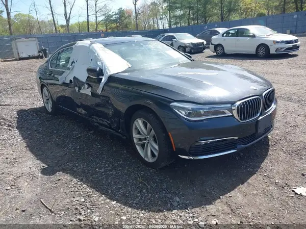 WBA7F2C53JG423869 2018 BMW 7ER - Image 1