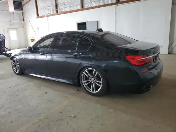 WBA7F2C53KB239045 2019 BMW 7ER - Image 2