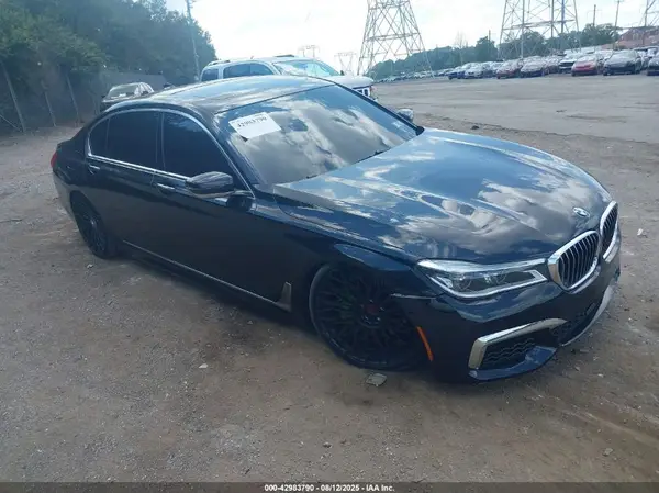 WBA7F2C53KB240437 2019 BMW 7ER - Image 1