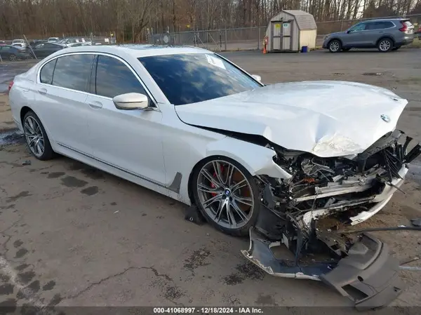 WBA7F2C54GG415384 2016 BMW 7ER - Image 1