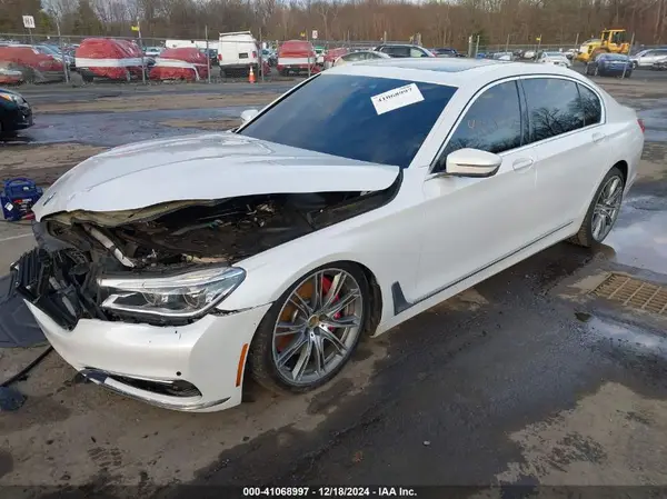WBA7F2C54GG415384 2016 BMW 7ER - Image 2