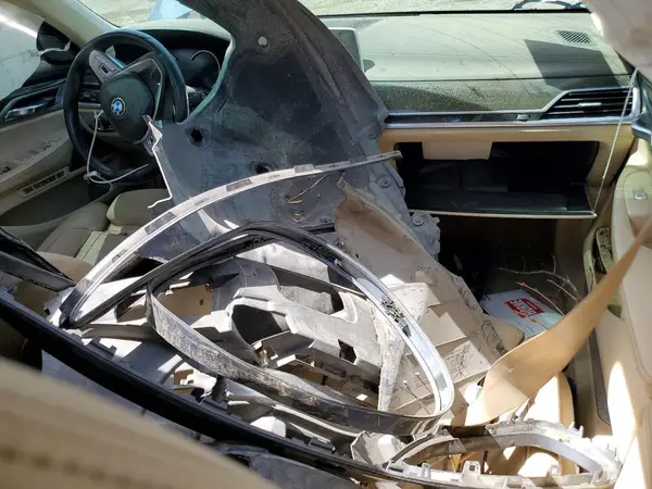 WBA7F2C54GG415451 2016 BMW 7ER - Image 8