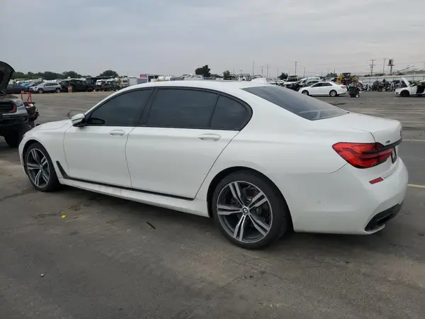 WBA7F2C54GG416261 2016 BMW 7ER - Image 2