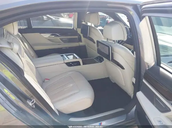 WBA7F2C54GG417510 2016 BMW 7ER - Image 8
