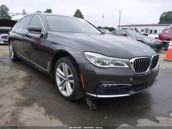 WBA7F2C54GG417989 2016 BMW 7ER - Image 1