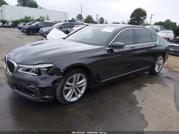 WBA7F2C54GG417989 2016 BMW 7ER - Image 2