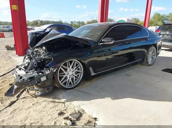 WBA7F2C54GG418110 2016 BMW 7ER - Image 2