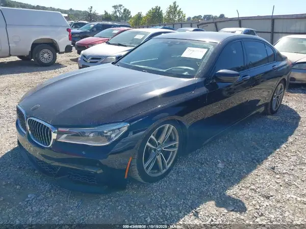 WBA7F2C54GG418267 2016 BMW 7ER - Image 2