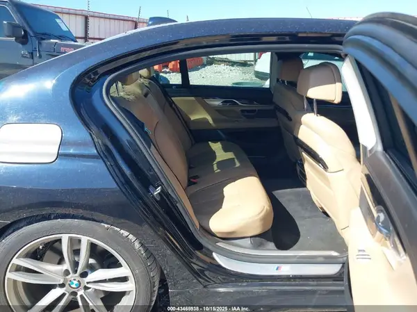 WBA7F2C54GG418267 2016 BMW 7ER - Image 8
