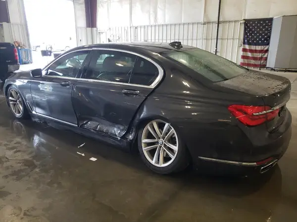 WBA7F2C54GG419578 2016 BMW 7ER - Image 2
