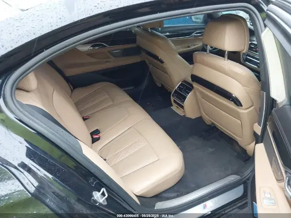 WBA7F2C54GG420066 2016 BMW 7ER - Image 8