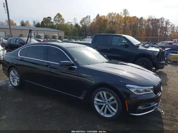 WBA7F2C54GG420942 2016 BMW 7ER - Image 1