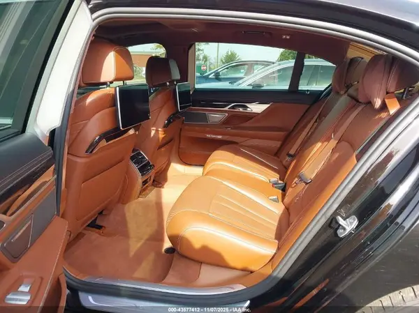 WBA7F2C54GG420942 2016 BMW 7ER - Image 8