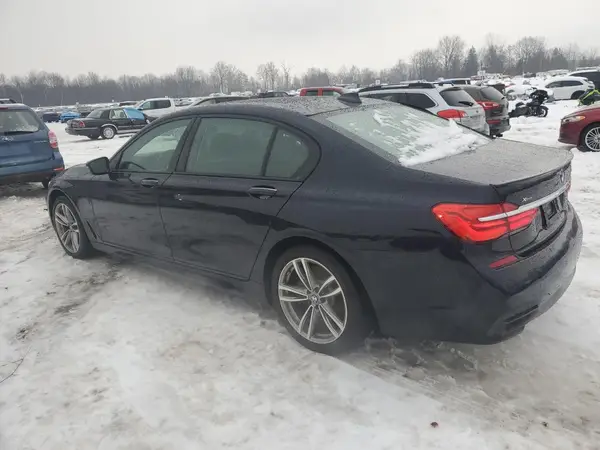 WBA7F2C54JB238260 2018 BMW 7ER - Image 2