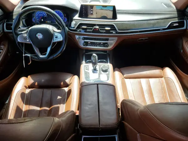 WBA7F2C54JG856326 2018 BMW 7ER - Image 8