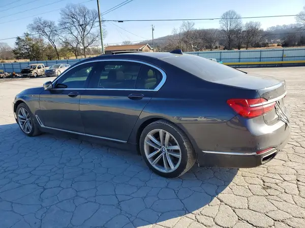 WBA7F2C55GG415393 2016 BMW 7ER - Image 2