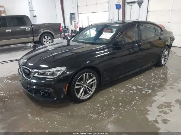 WBA7F2C55GG416463 2016 BMW 7ER - Image 2