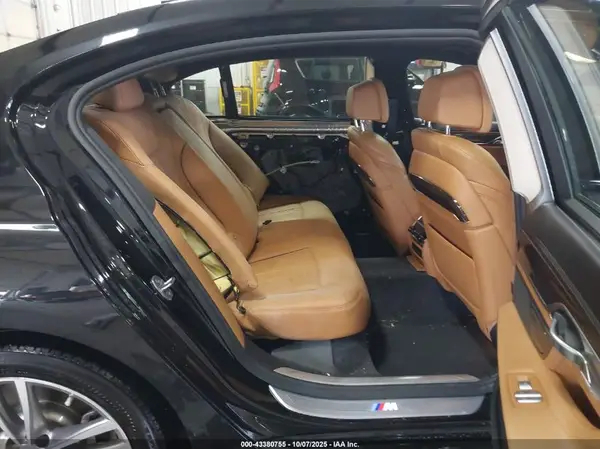 WBA7F2C55GG416463 2016 BMW 7ER - Image 8