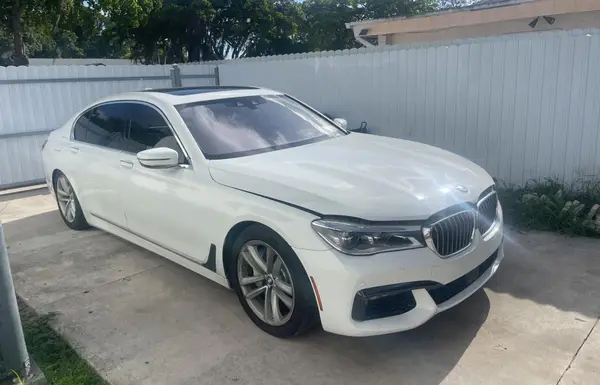 WBA7F2C55GG419122 2016 BMW 7ER - Image 1