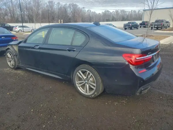 WBA7F2C55GG419590 2016 BMW 7ER - Image 2