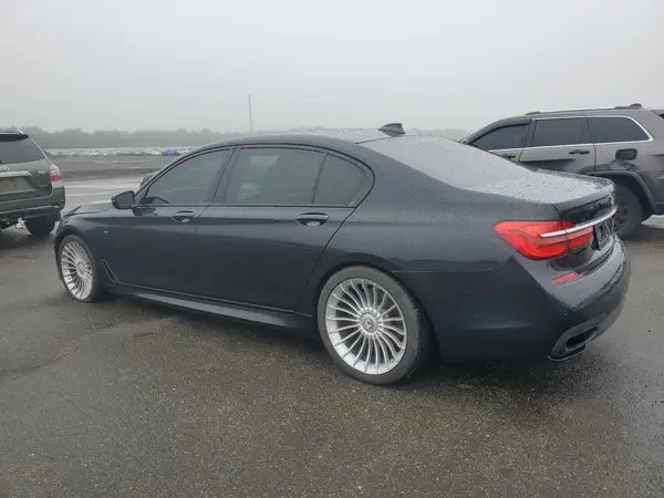 WBA7F2C55GG420433 2016 BMW 7ER - Image 2