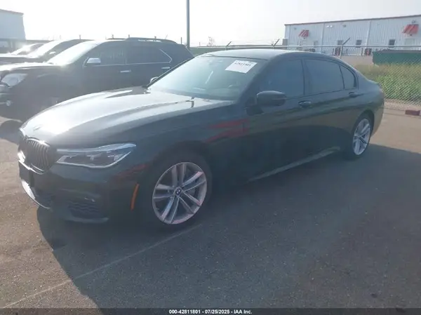 WBA7F2C55HG421227 2017 BMW 7ER - Image 2