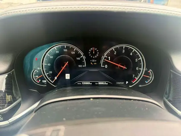 WBA7F2C55JB238705 2018 BMW 7ER - Image 8