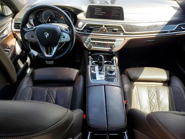WBA7F2C55JB238736 2018 BMW 7ER - Image 8