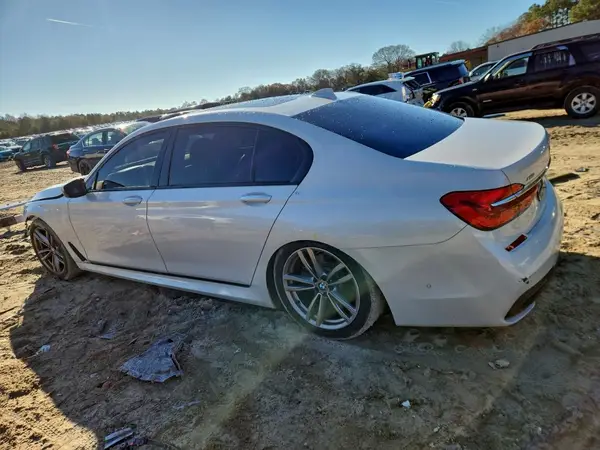 WBA7F2C56GG415497 2016 BMW 7ER - Image 2