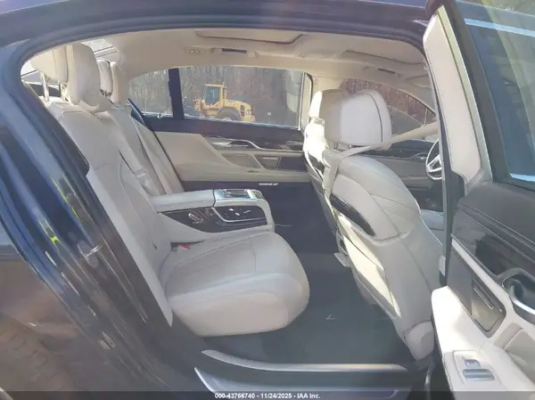 WBA7F2C56GG418108 2016 BMW 7ER - Image 8