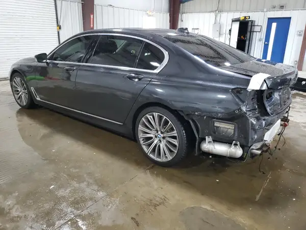 WBA7F2C56GG419453 2016 BMW 7ER - Image 2
